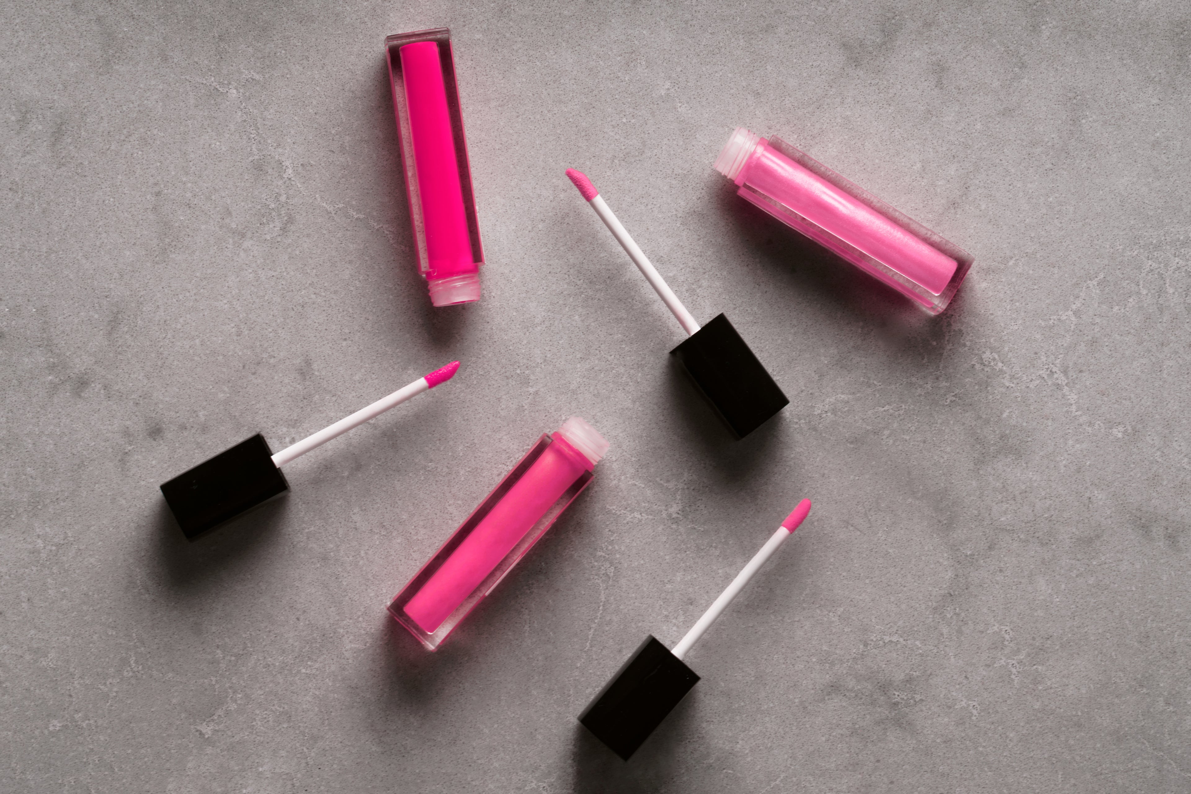 pink-lip-gloss
